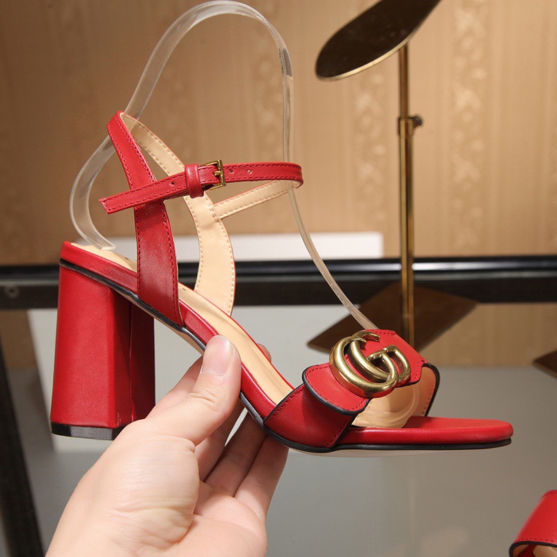 Gucci Bronze-colored buckle sandals