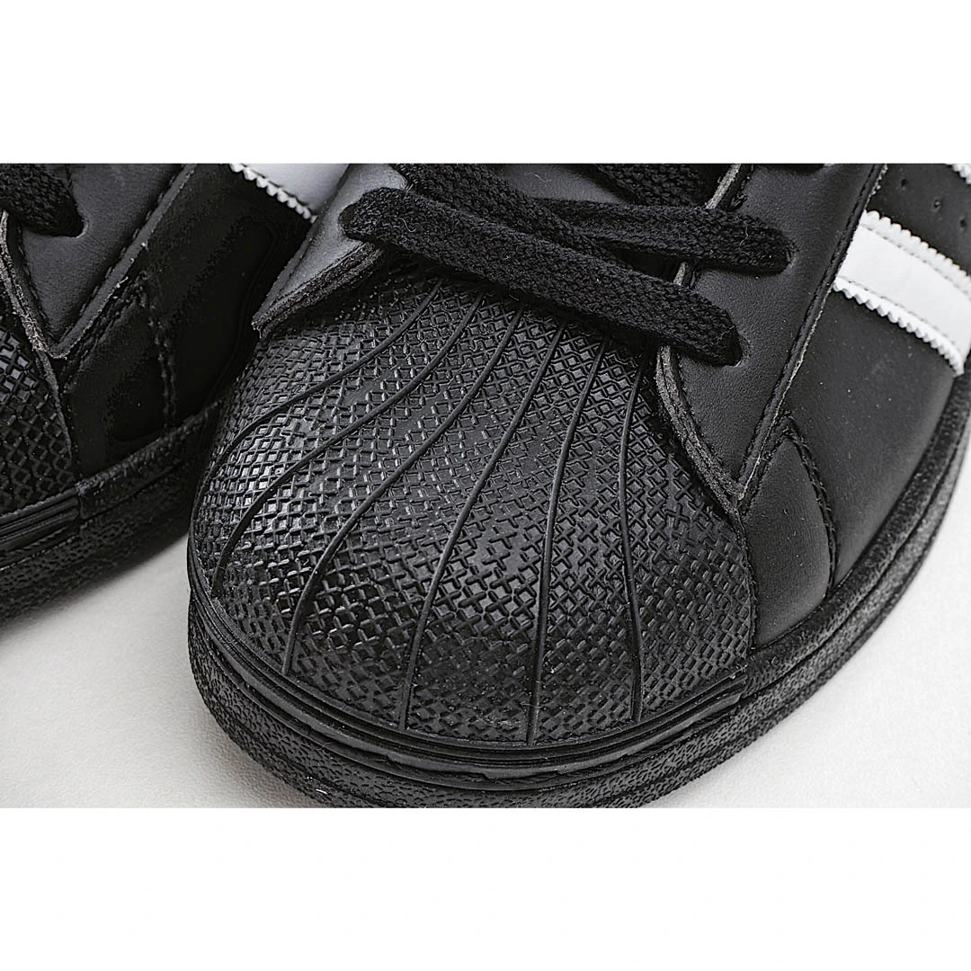 Adidas Superstar 'Core Black'