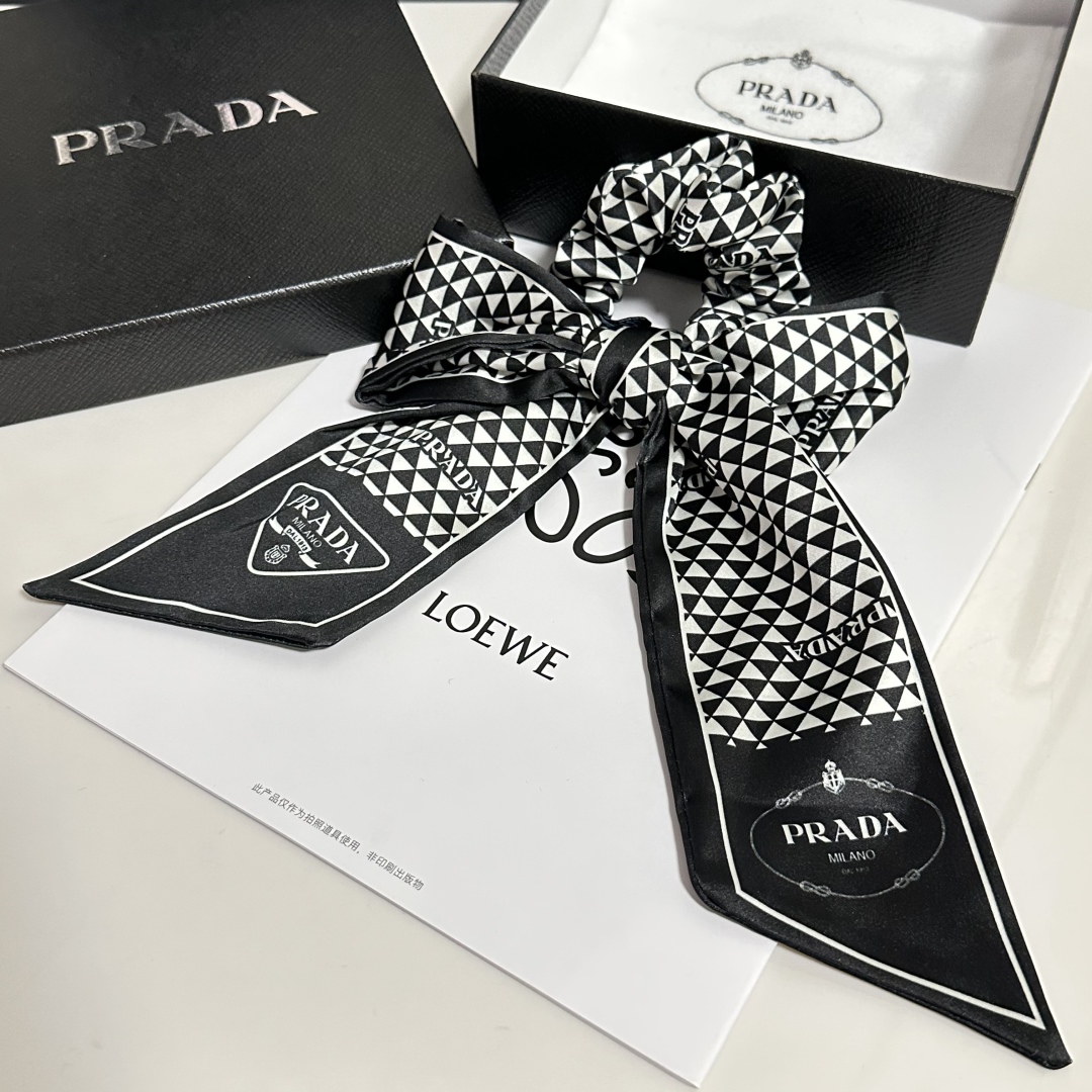 Prada hair loop