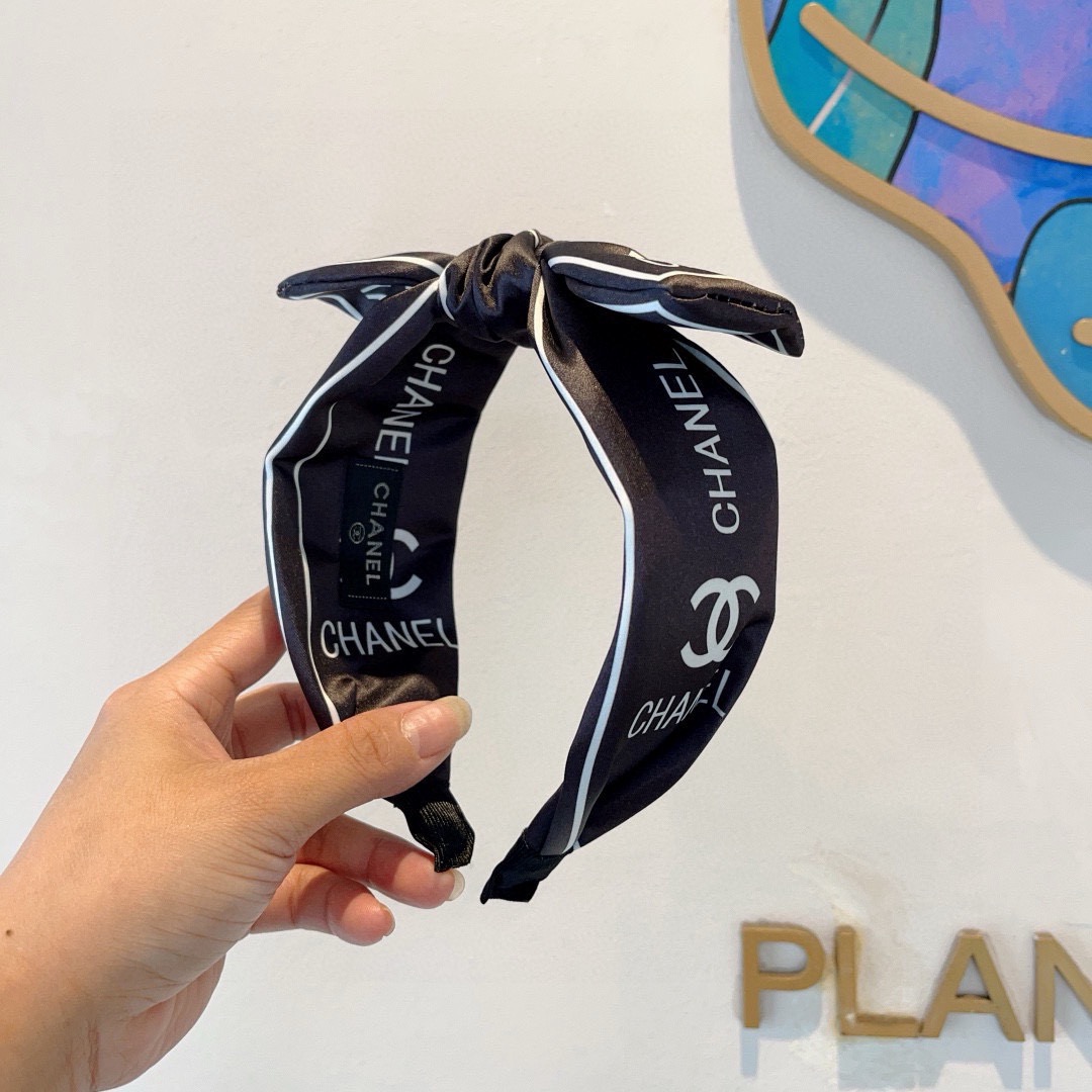 Chanel hairband