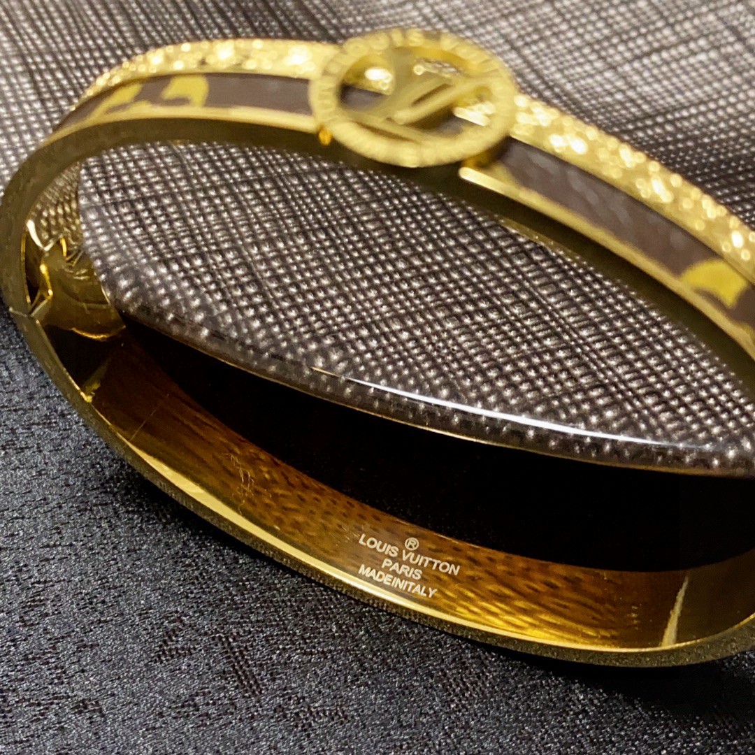 LV Bracelet