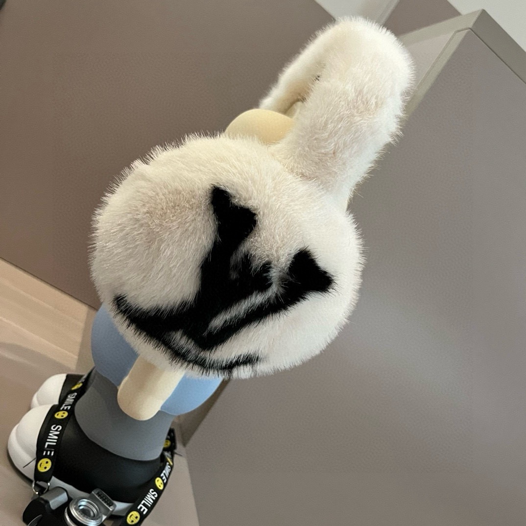 Louis Vuitton Earmuffs