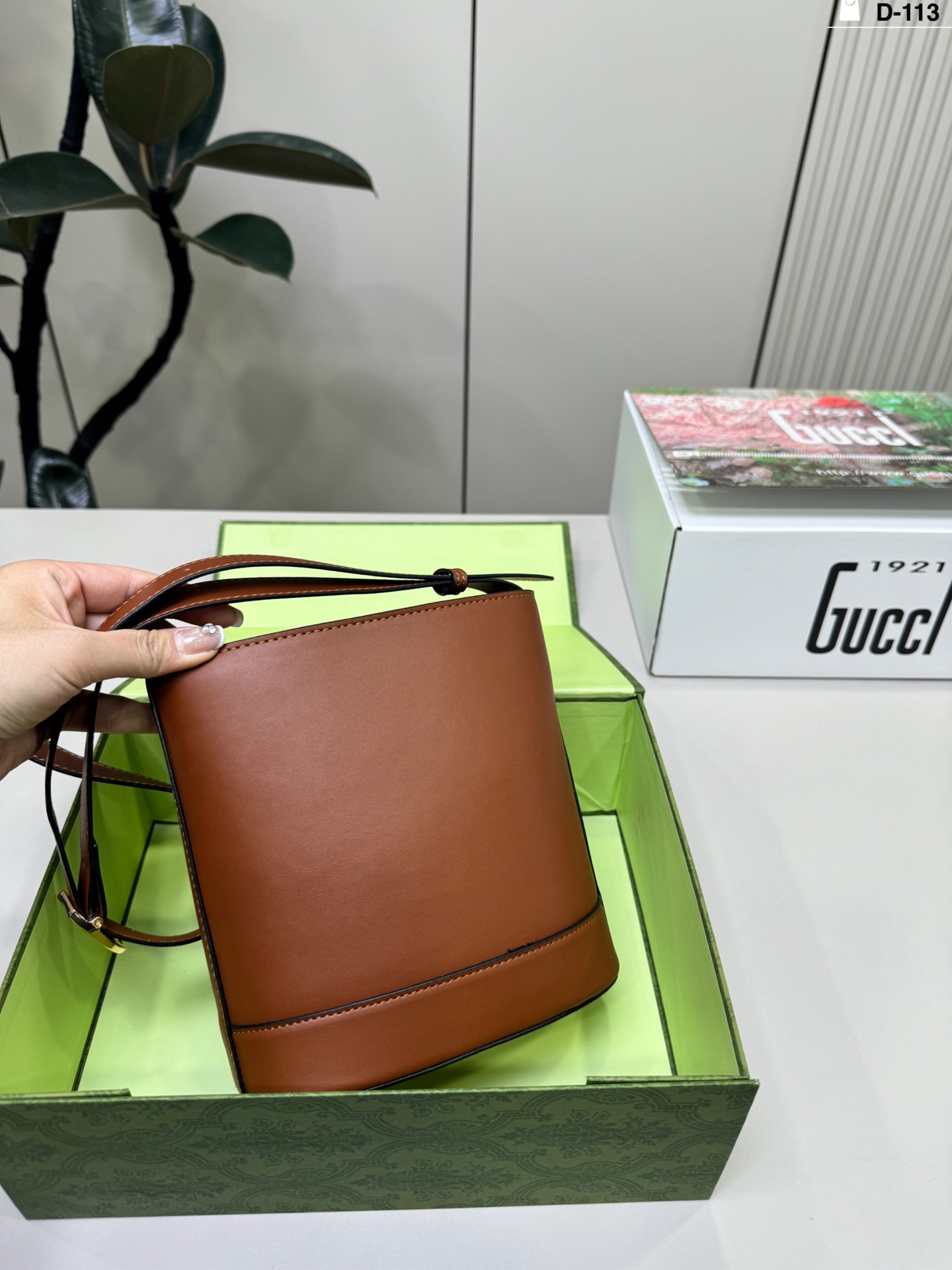 Gucci73 Bucket Bag
