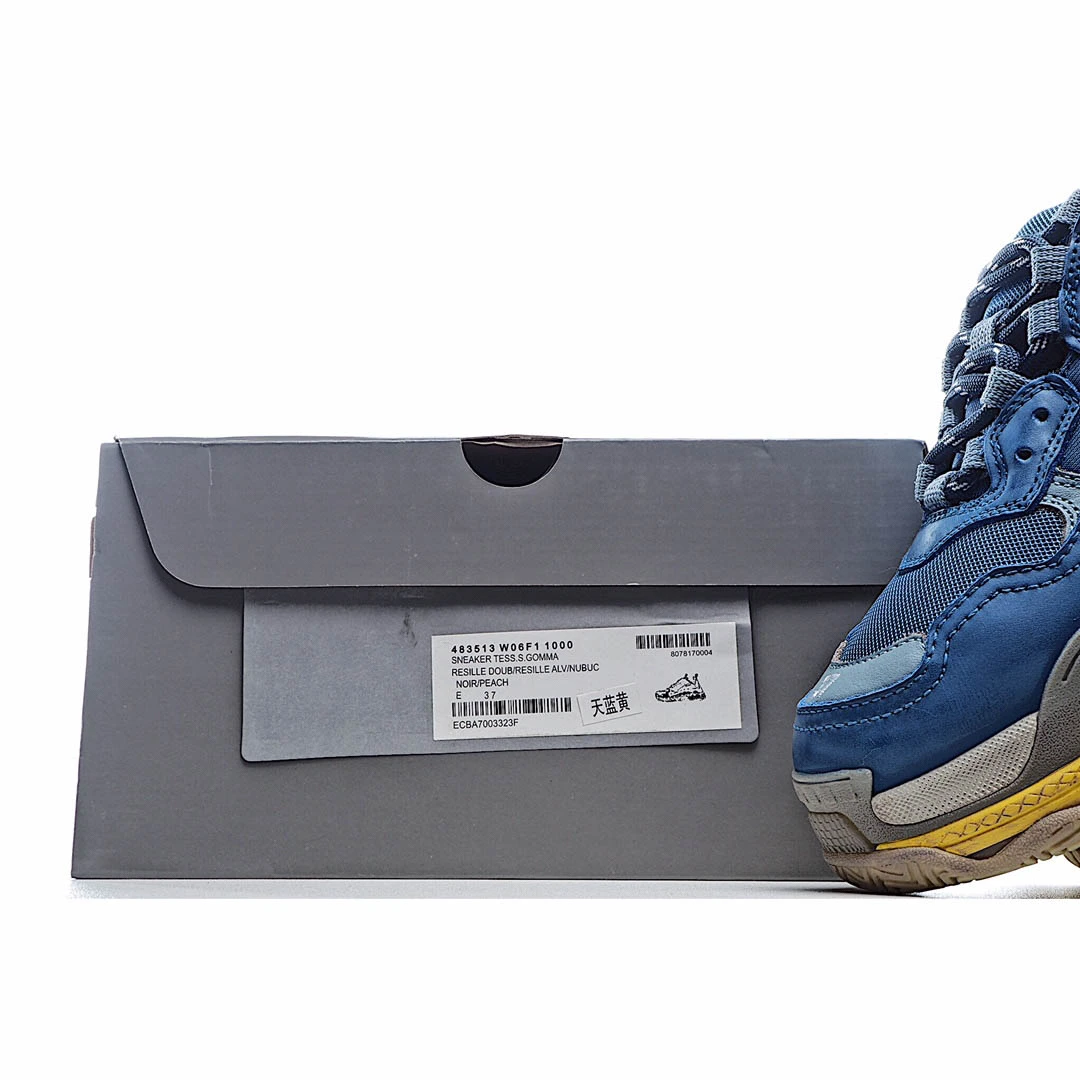 Balenciaga Triple S dad shoes running shoes
