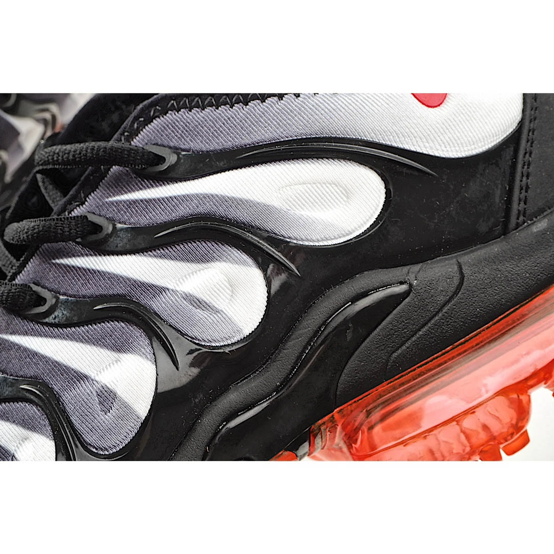 Nike Air VaporMax Plus&trade; Running Shoe