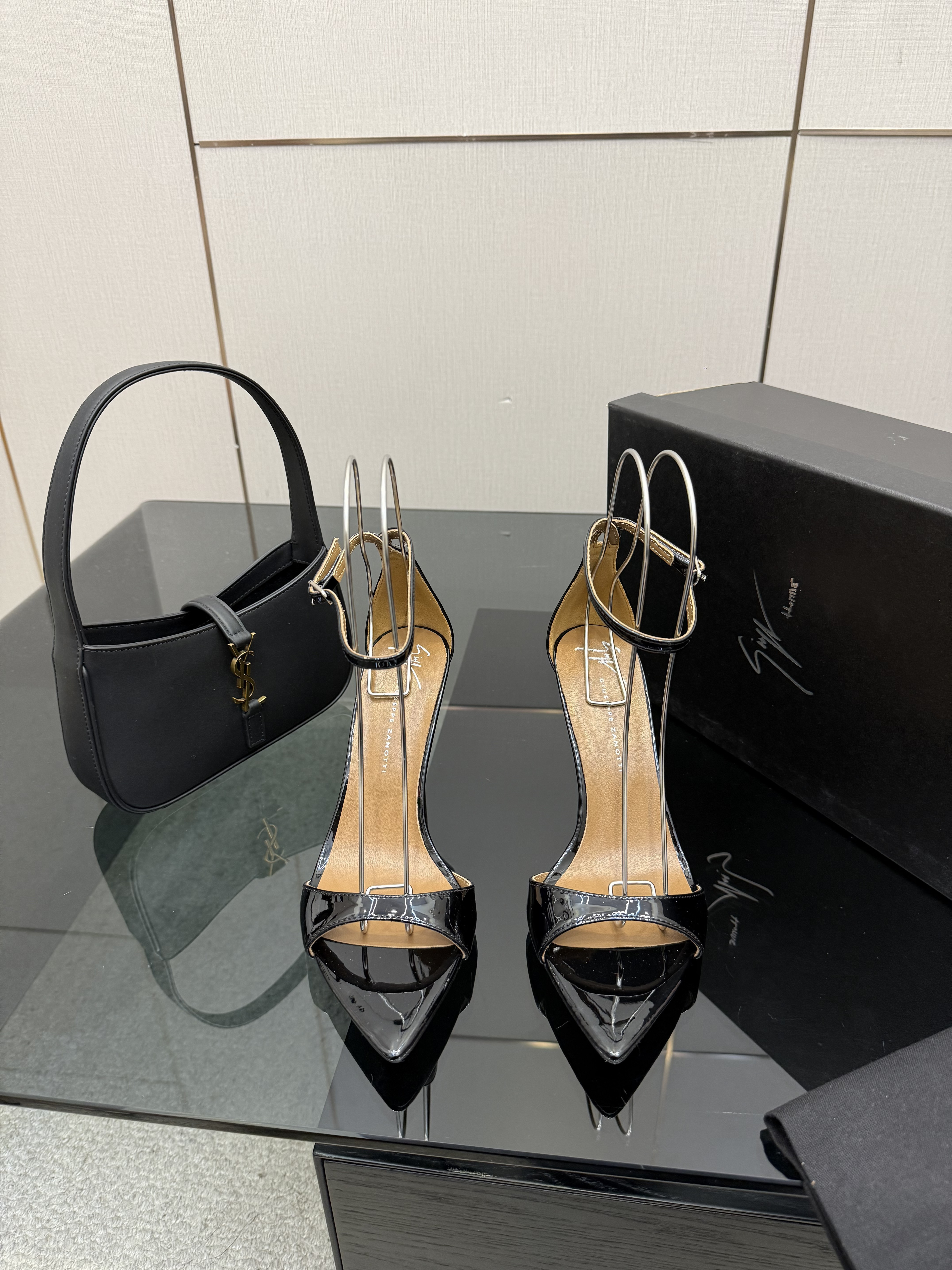 Giuseppe Zanotti Pointed-toe High Heels Sandals
