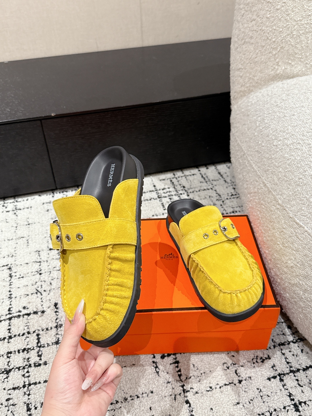 Hermes Slippers