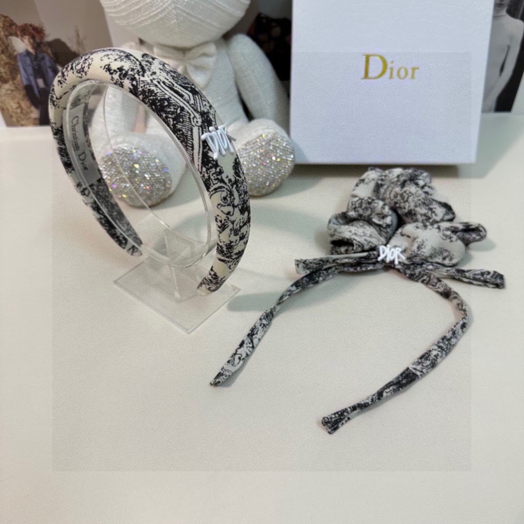 Dior hair band/ hair loop