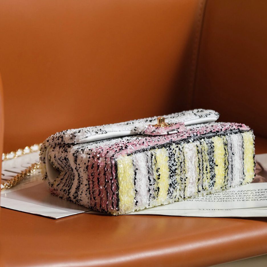 CHANEL SMALL FLAP BAG