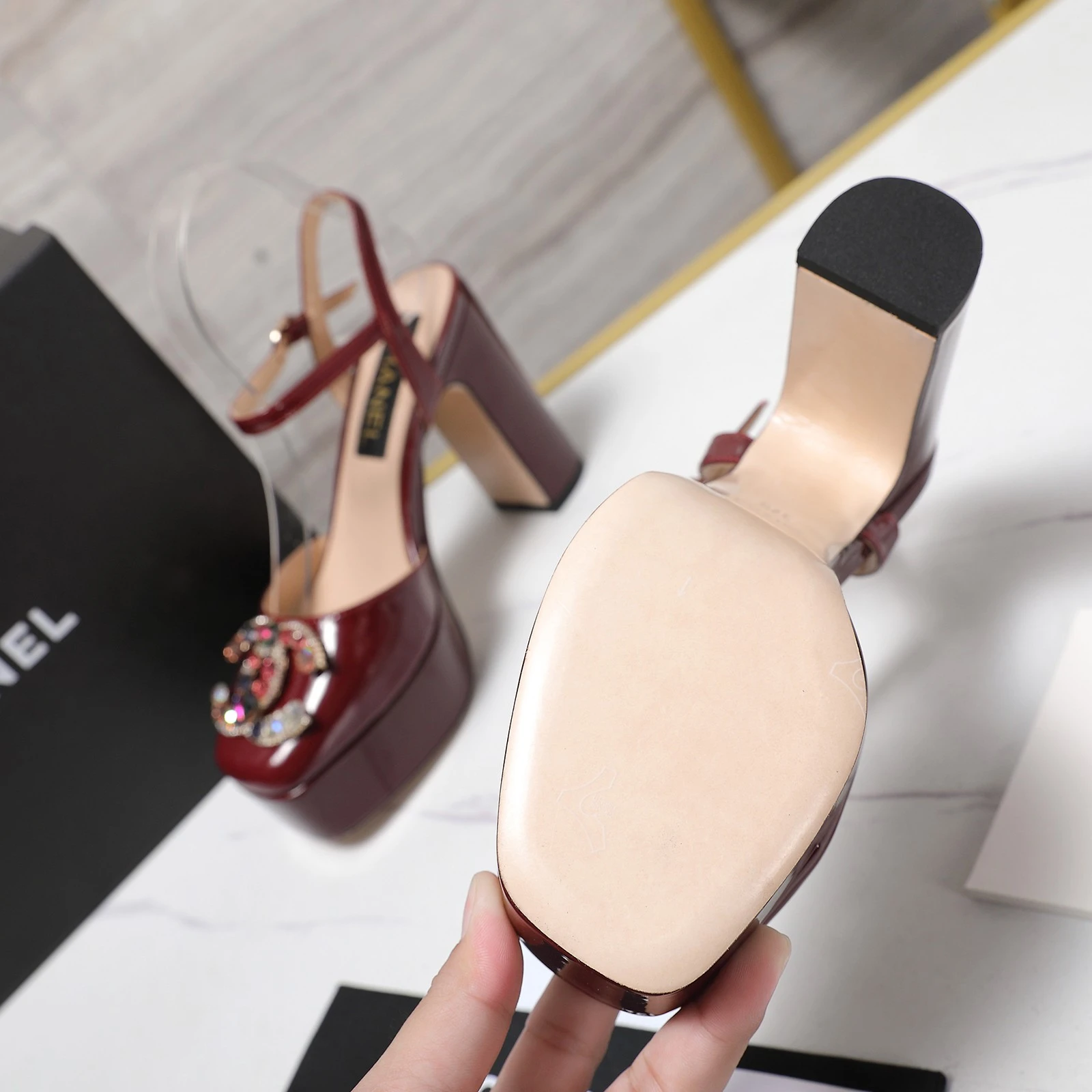 CHANEL Classic Diamond Heel+Double C Diamond Button Sandals