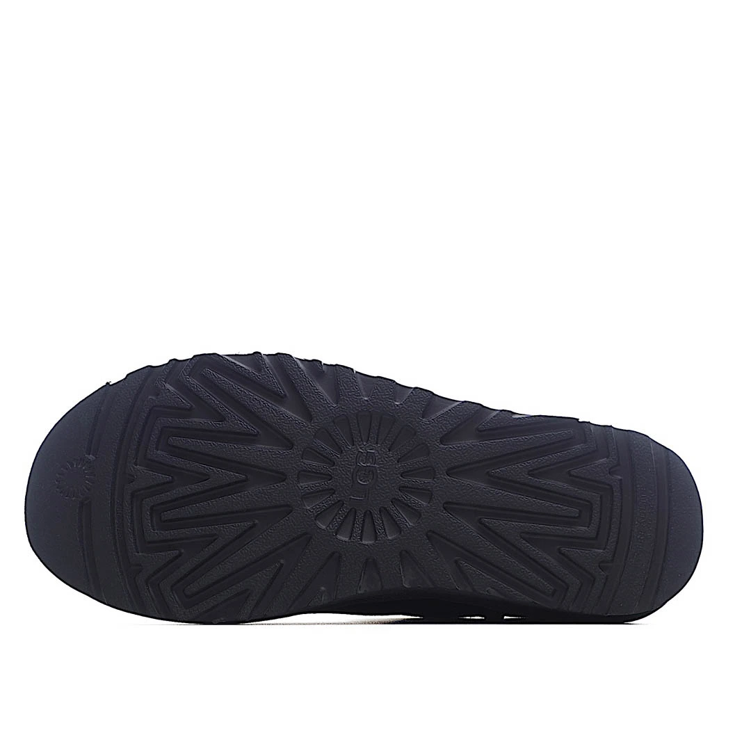 UGG Classic Mini series snow boots