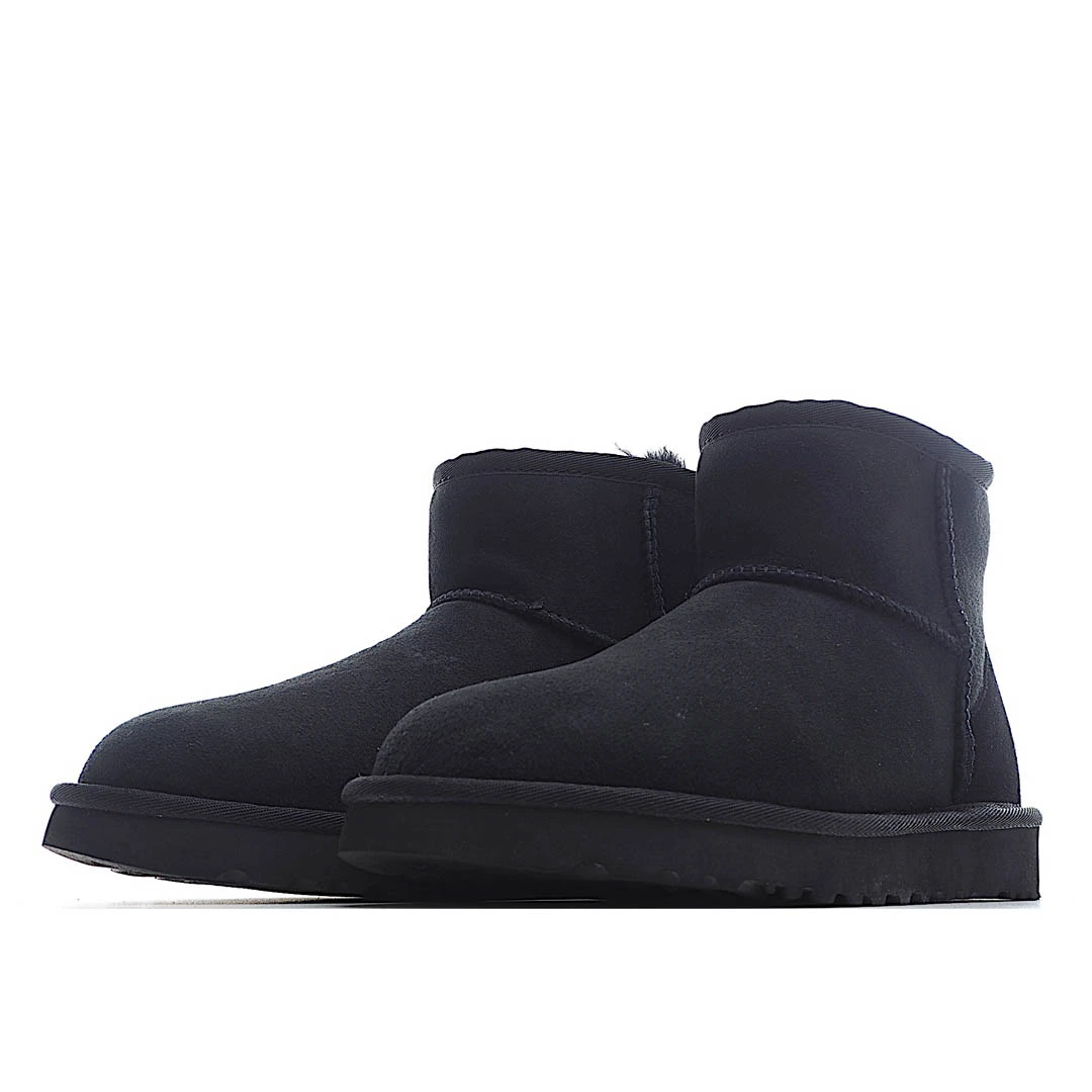 UGG Classic Mini series snow boots