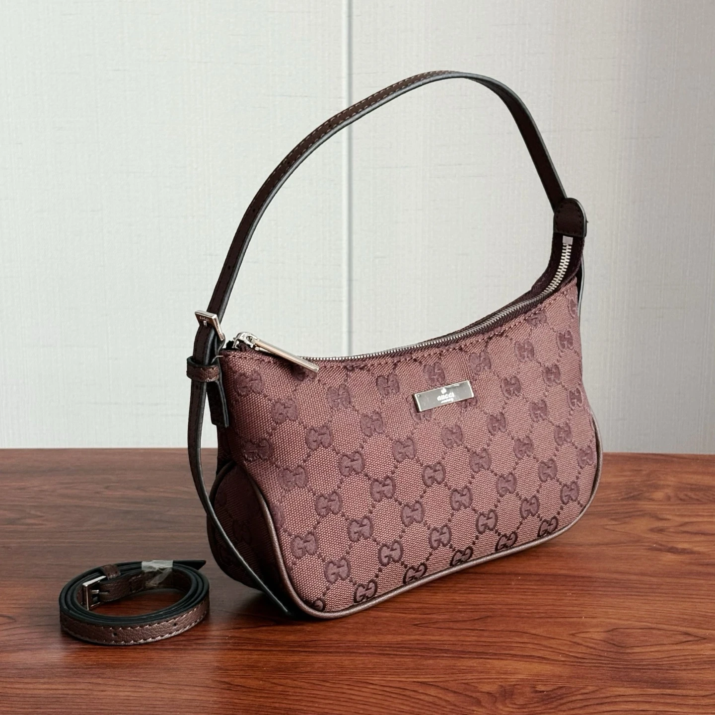 Lady Lunetta Shoulder Bag