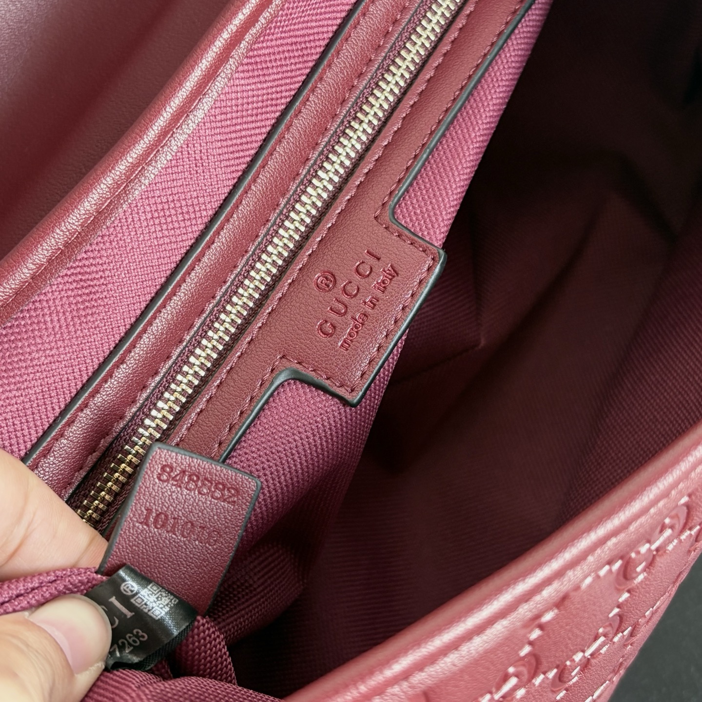 Gucci Emblem Embossing Chain Bag