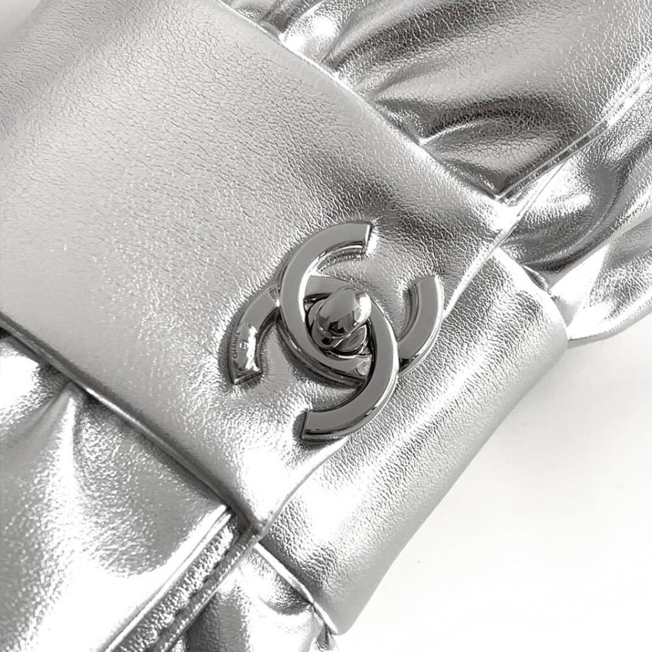 CHANEL Clutch