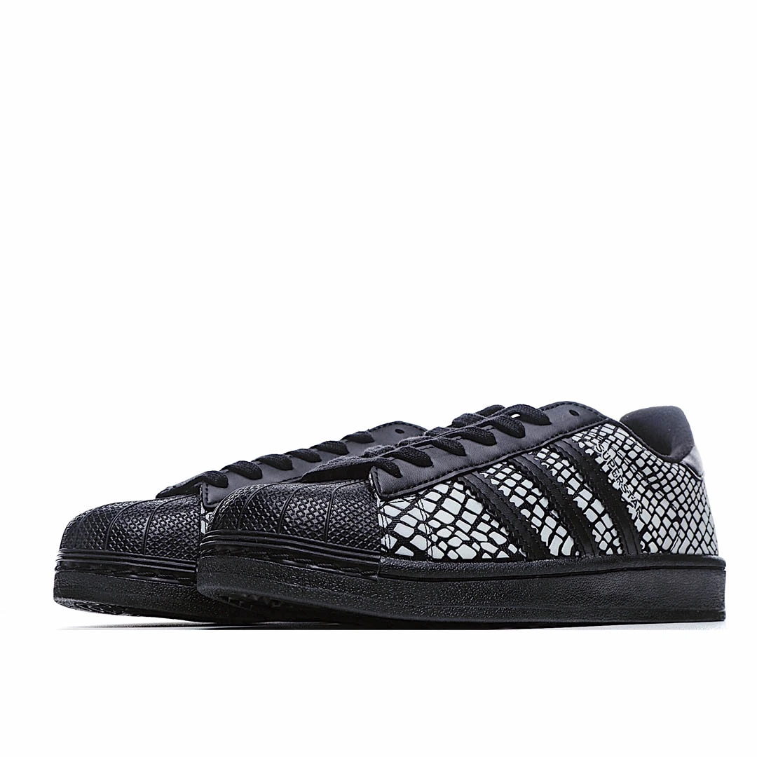 Adidas x Superstar 'R-SNK'