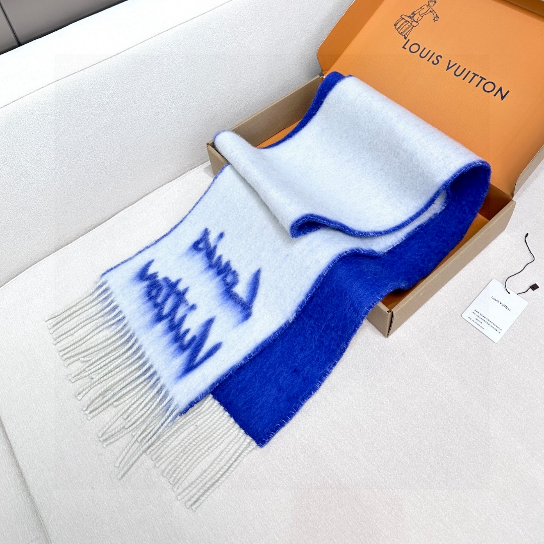 Louis Vuitton Scarves
