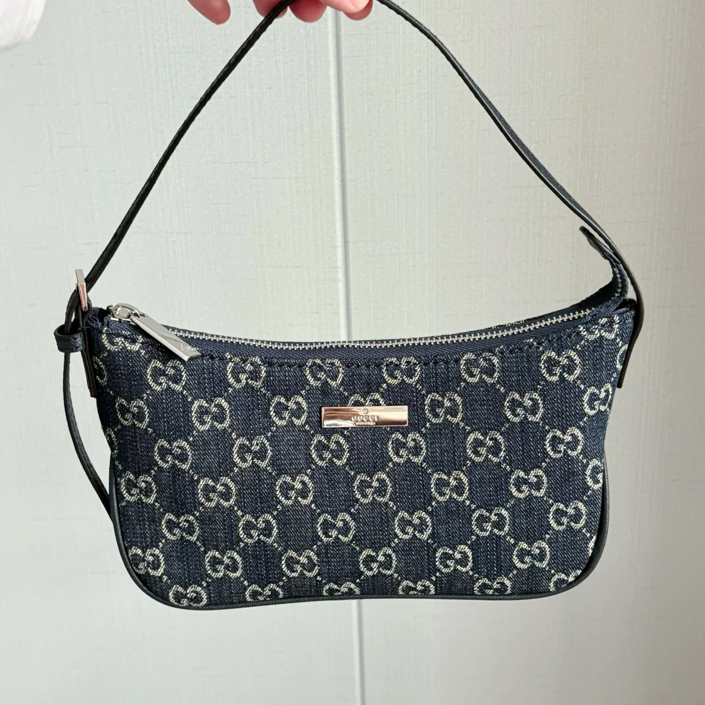 Lady Lunetta Shoulder Bag
