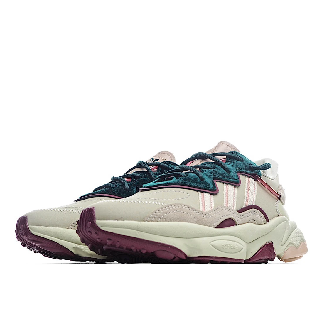 Adidas Wmns Ozweego 'Sand Ash Pearl'‬
