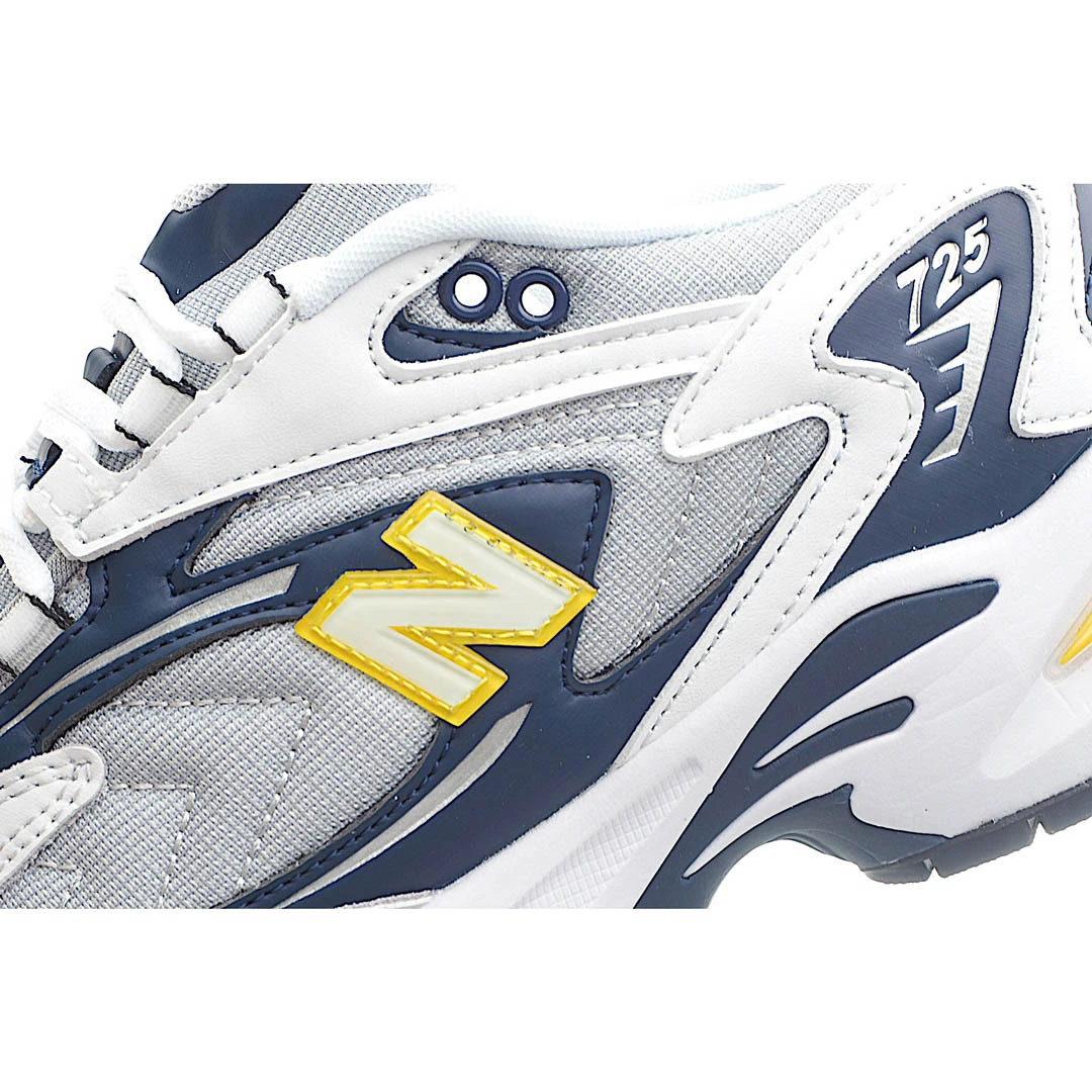New Balance Casual Sneakers