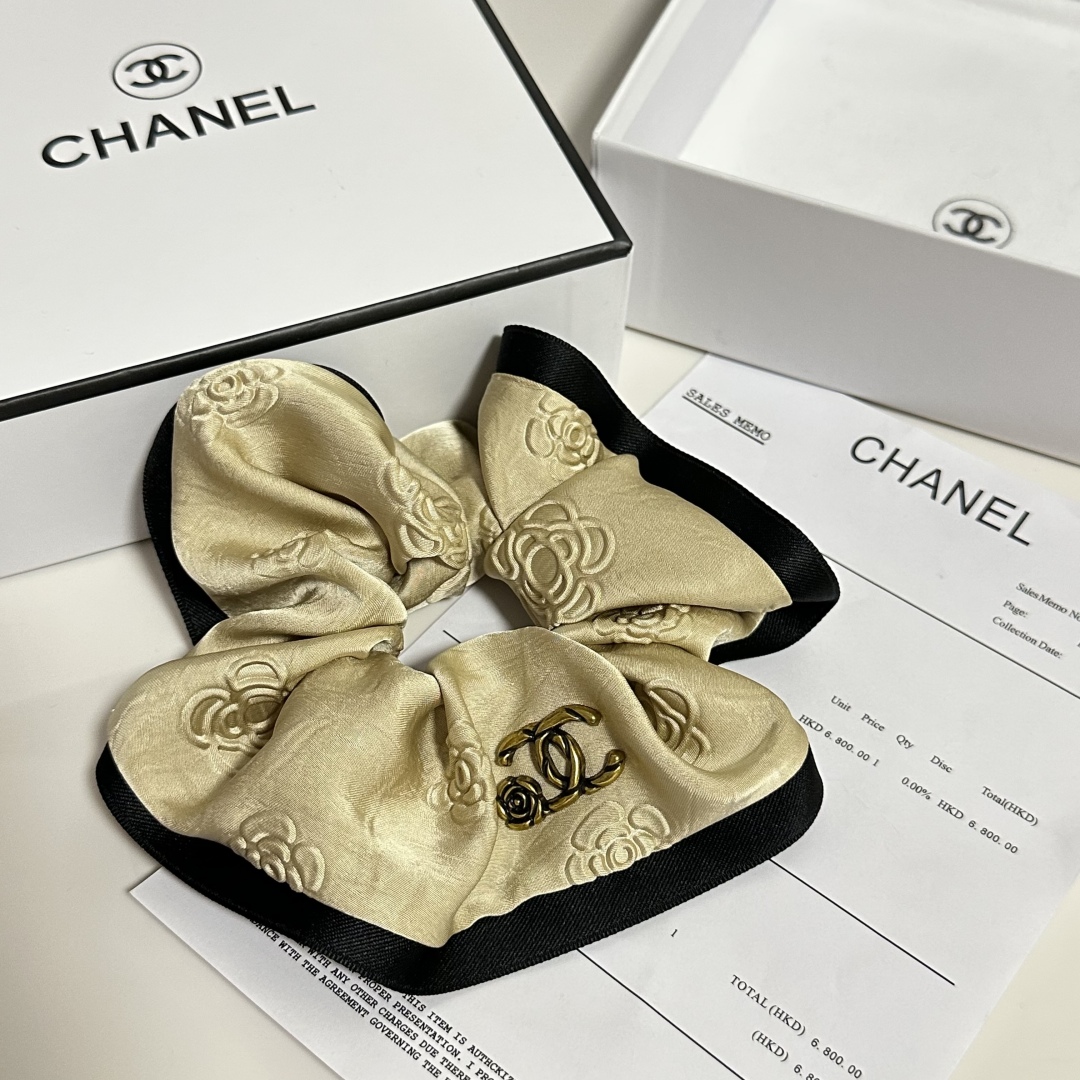 Chanel hair loop