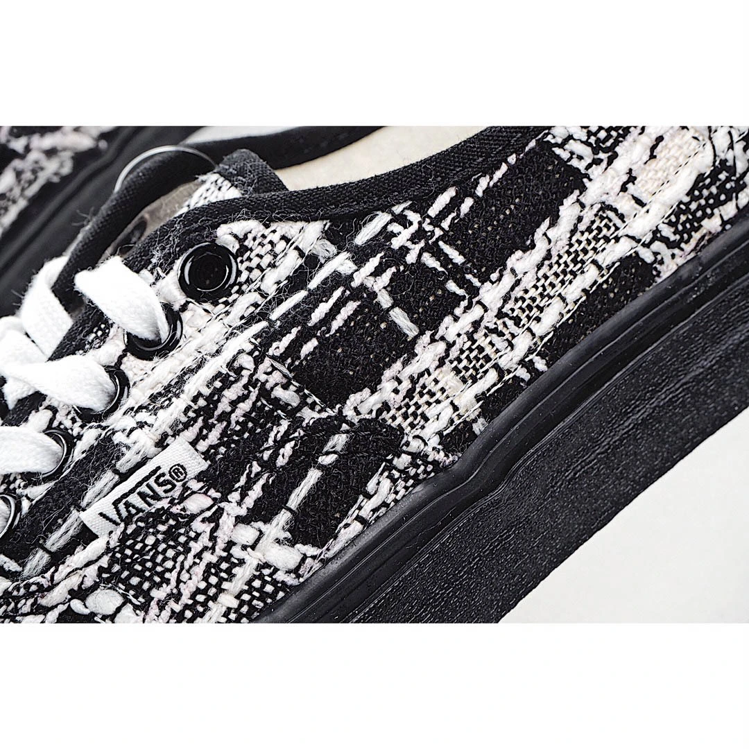 Vans Authentic Low-Top Sneakers