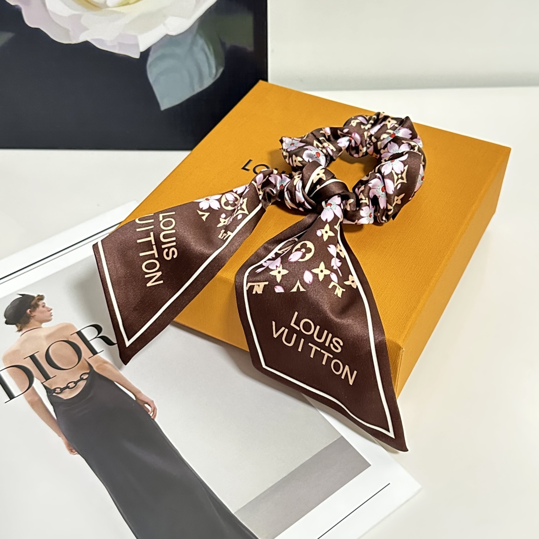 Louis Vuitton hair loop