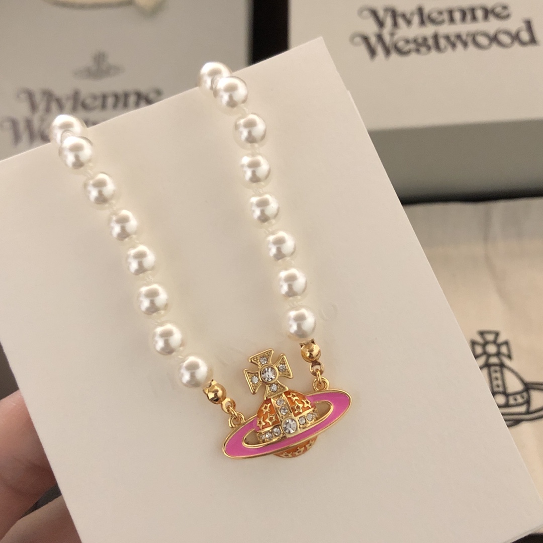 VivienneWestwood necklace