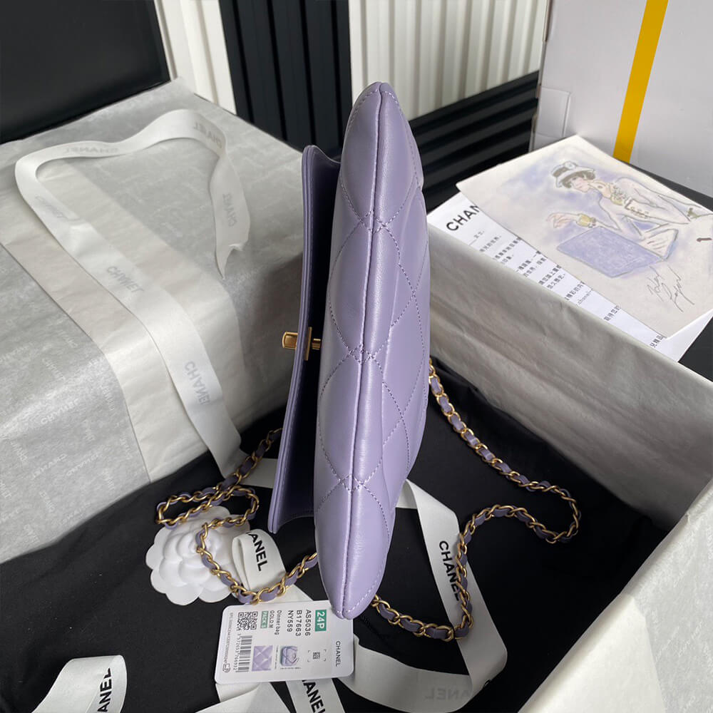 CHANEL Clutch