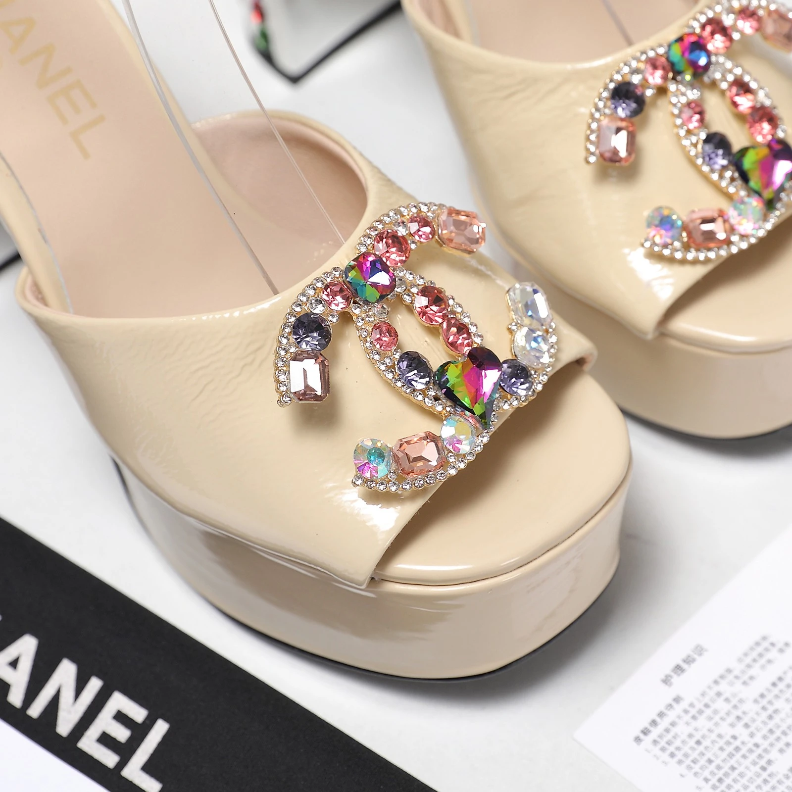 CHANEL Classic Diamond Heel+Double C Diamond Button Sandals