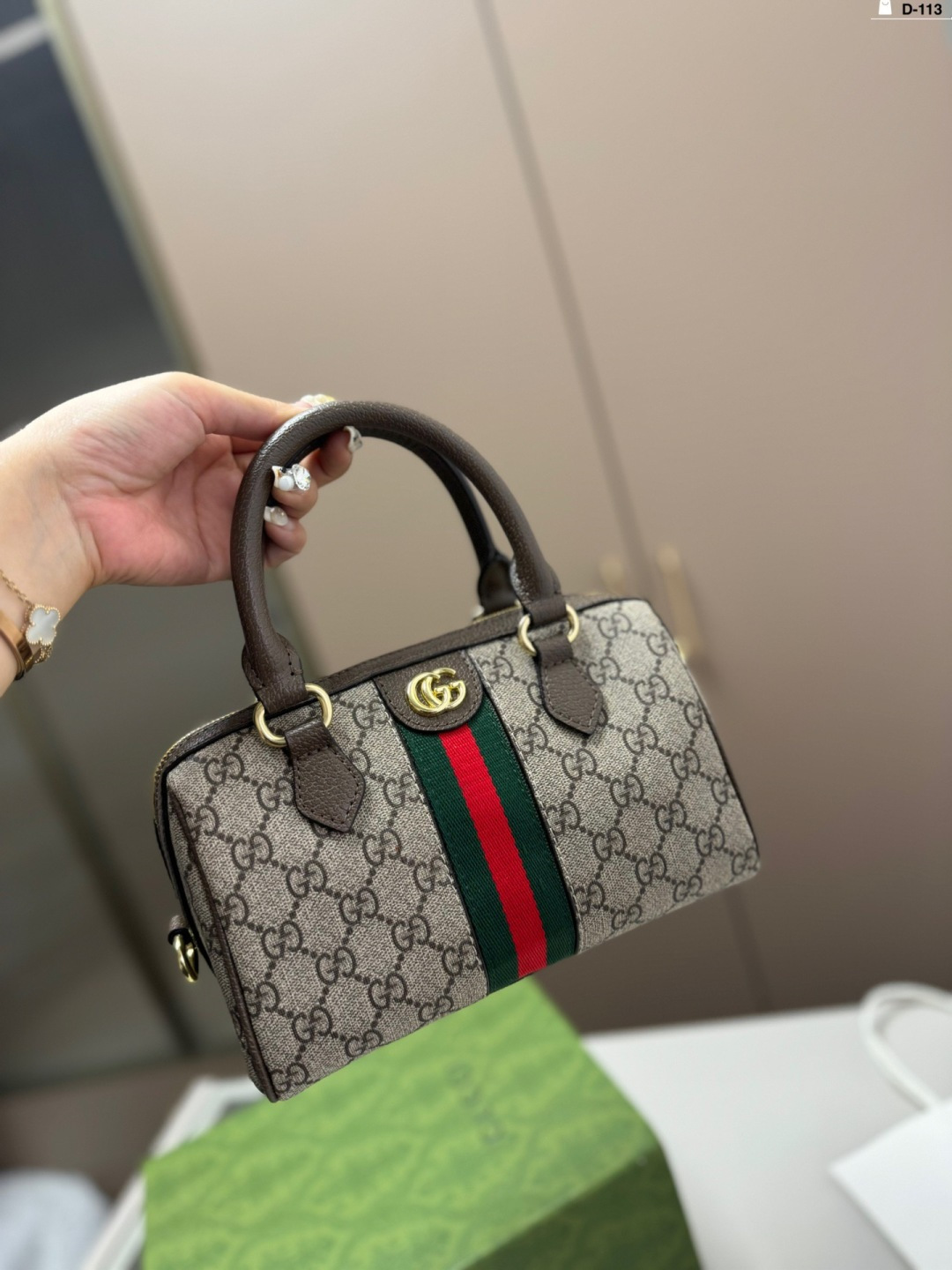 Gucci Boston