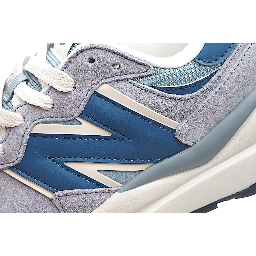 New Balance Casual Sneakers