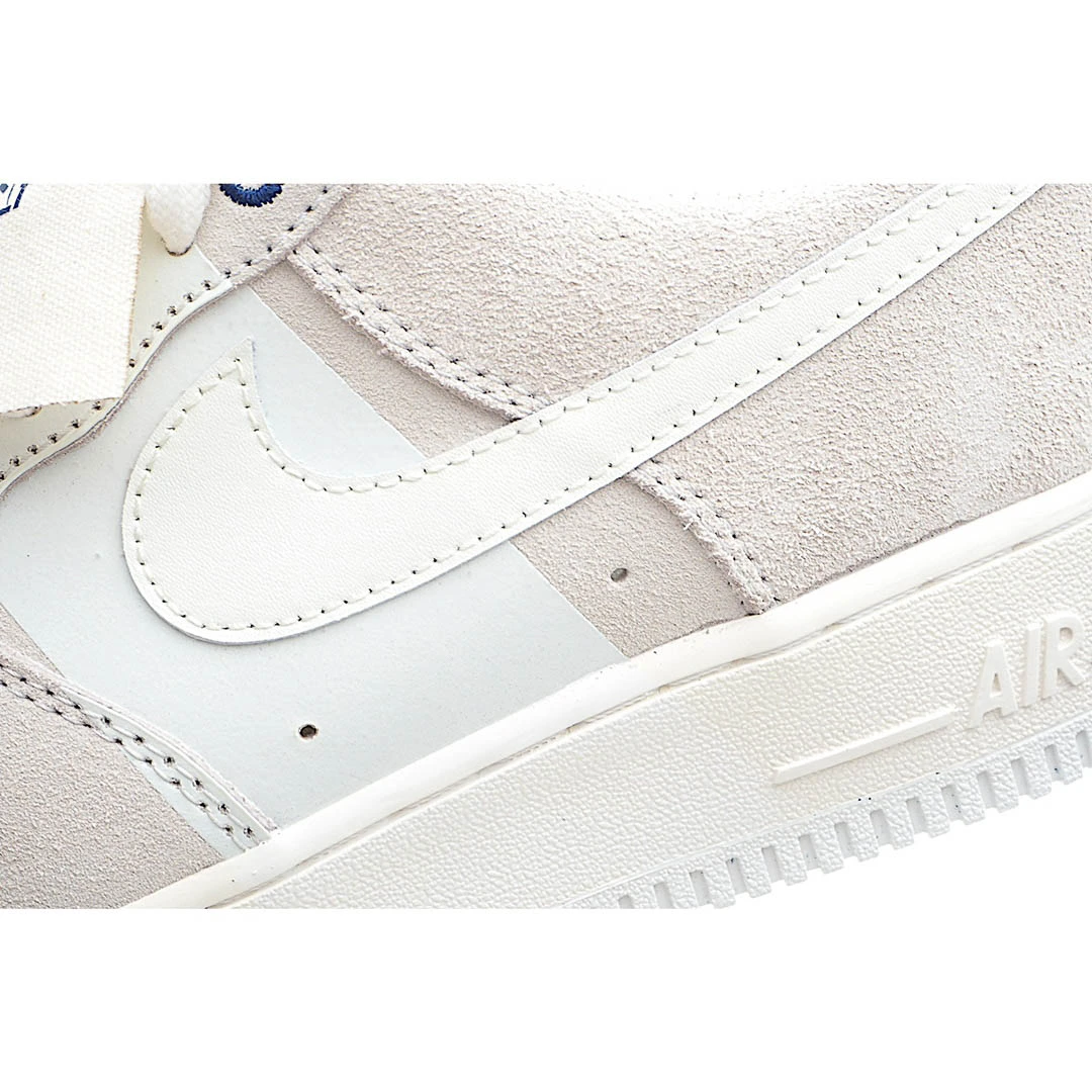 Nike Air Force 1 Beige