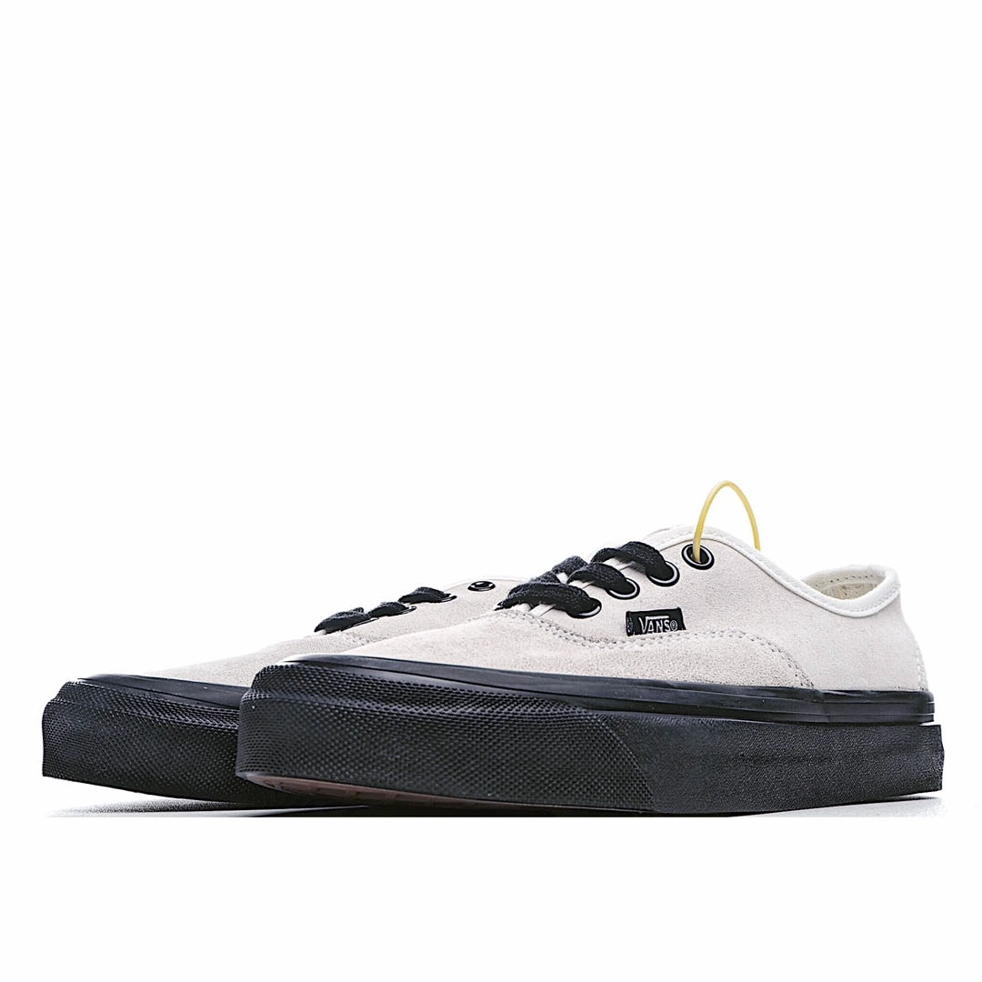 Vans Authentic Low-Top Sneakers