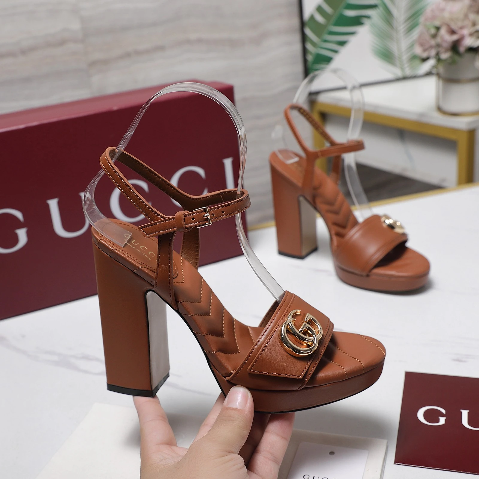 Gucci Spring 2026 New Waterproof Platform Roman Sandals