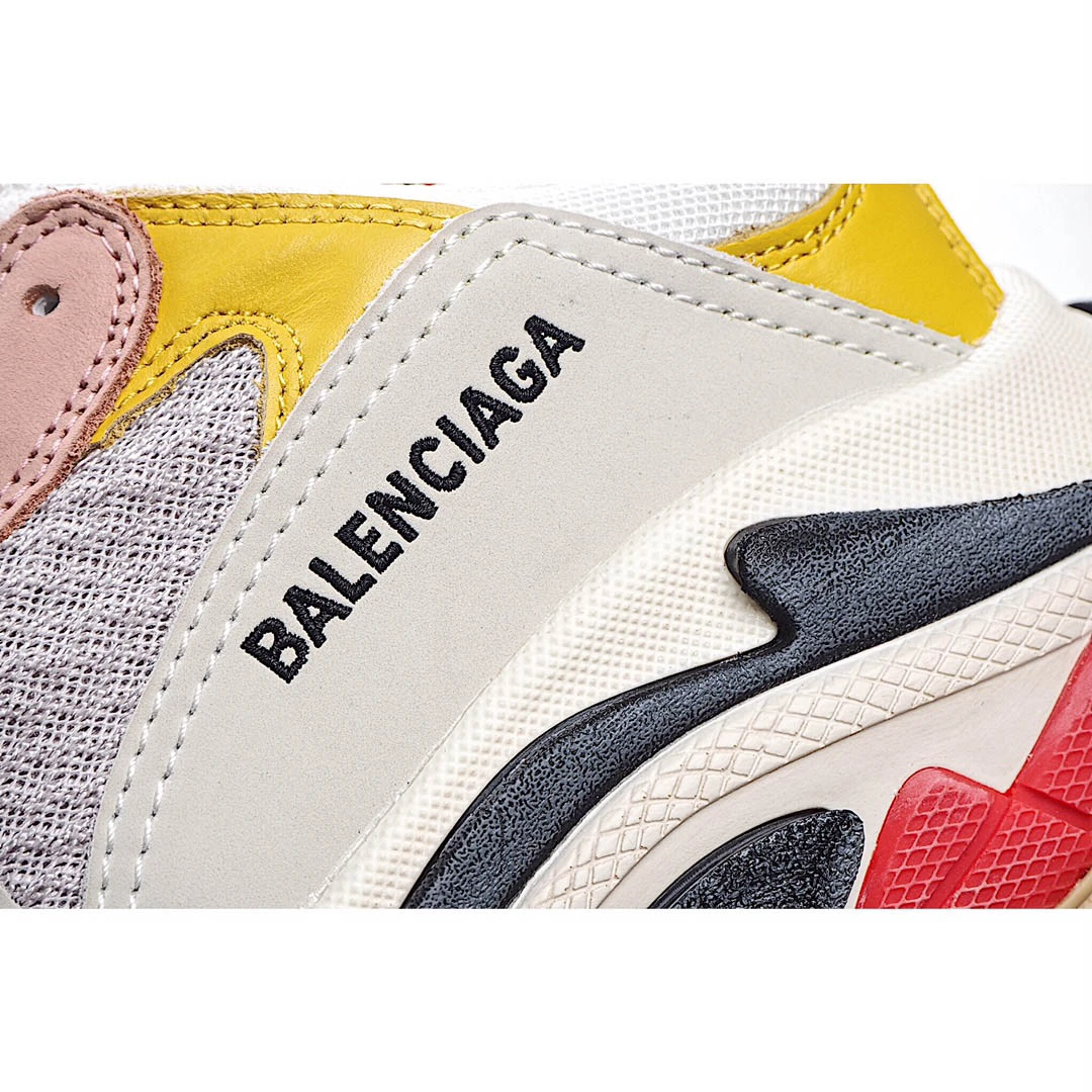 Balenciaga Triple S dad shoes running shoes