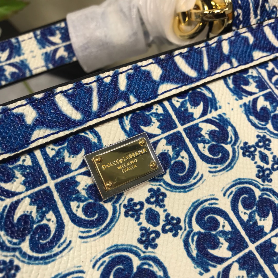 Dolce & Gabbana Blue And White Porcelain Handle Bag