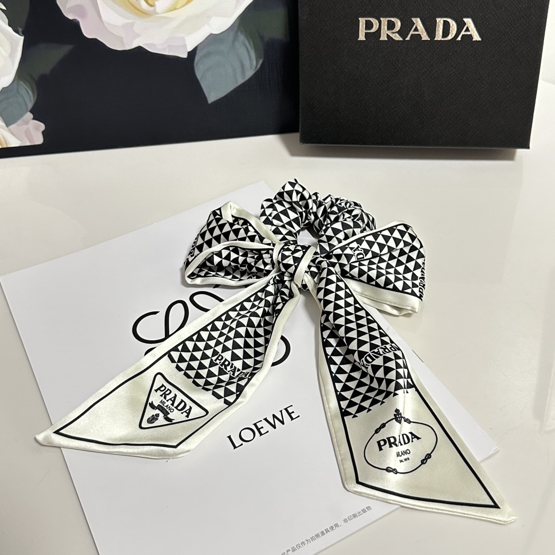 Prada hair loop