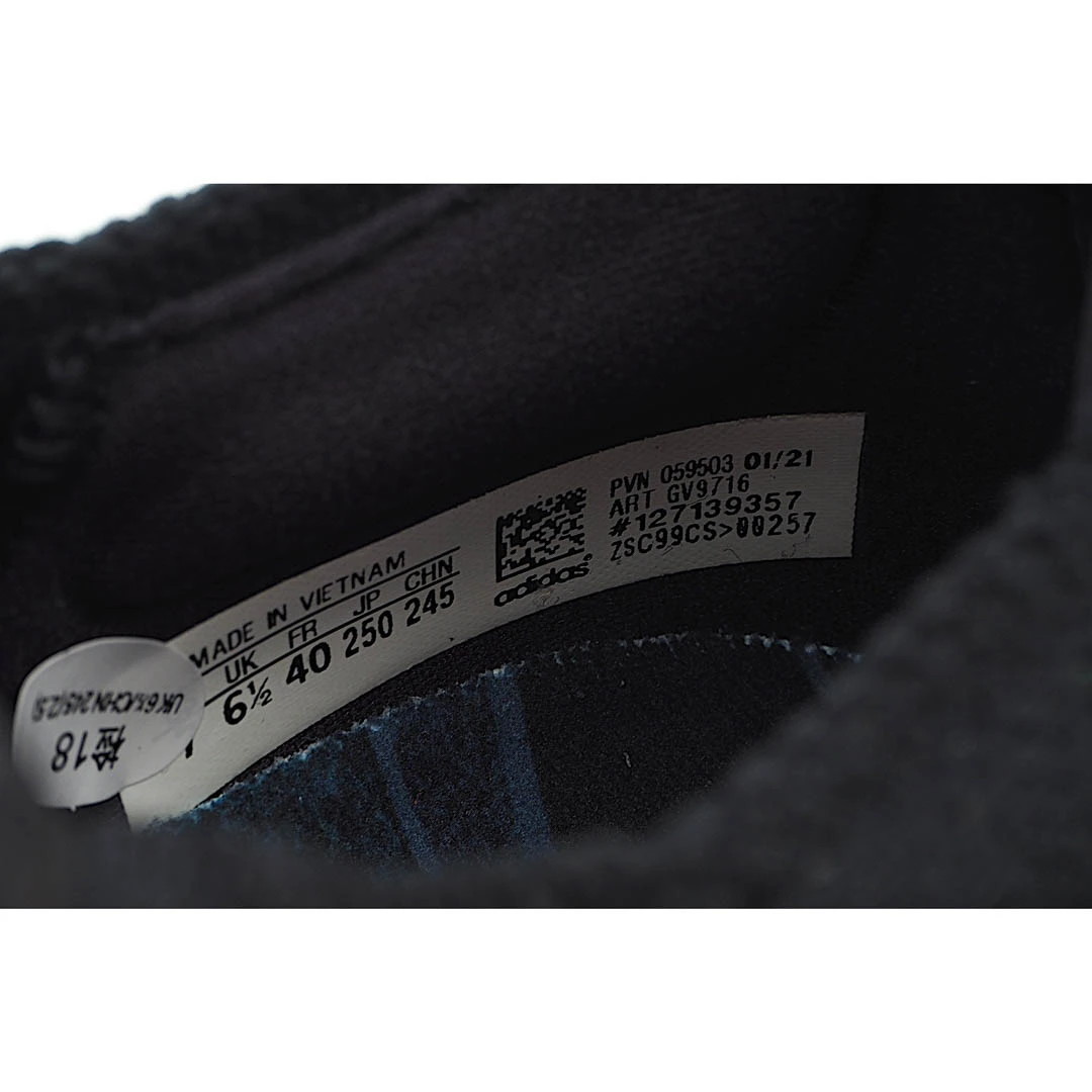 Adidas 424 x Arsenal FC x UltraBoost 21 'Black Scarlet'