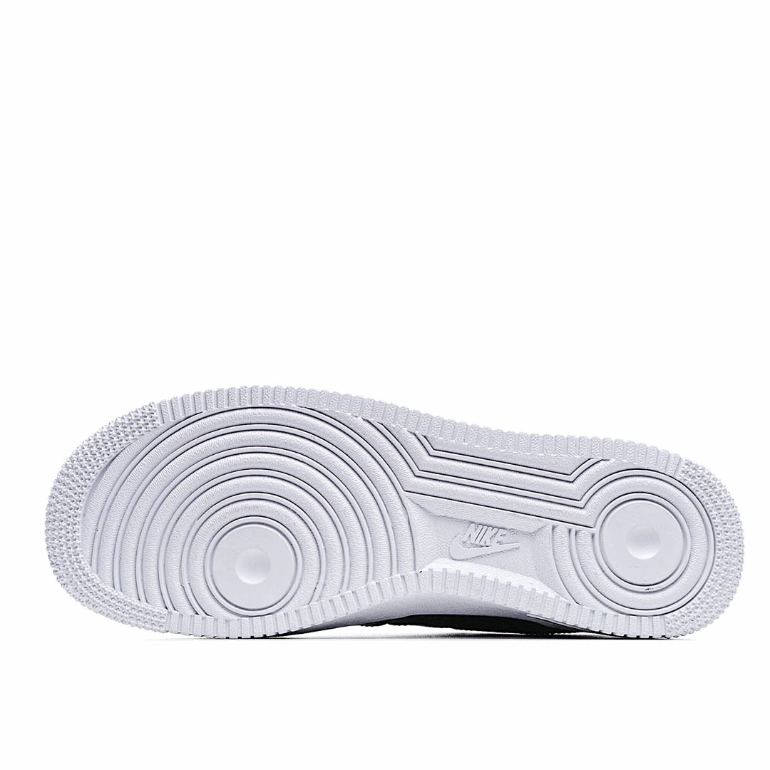 Nike Air Force 1 &rsquo;07 LV8