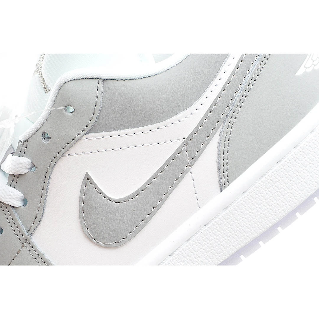 Wmns Air Jordan 1 Low 'White Wolf Grey'