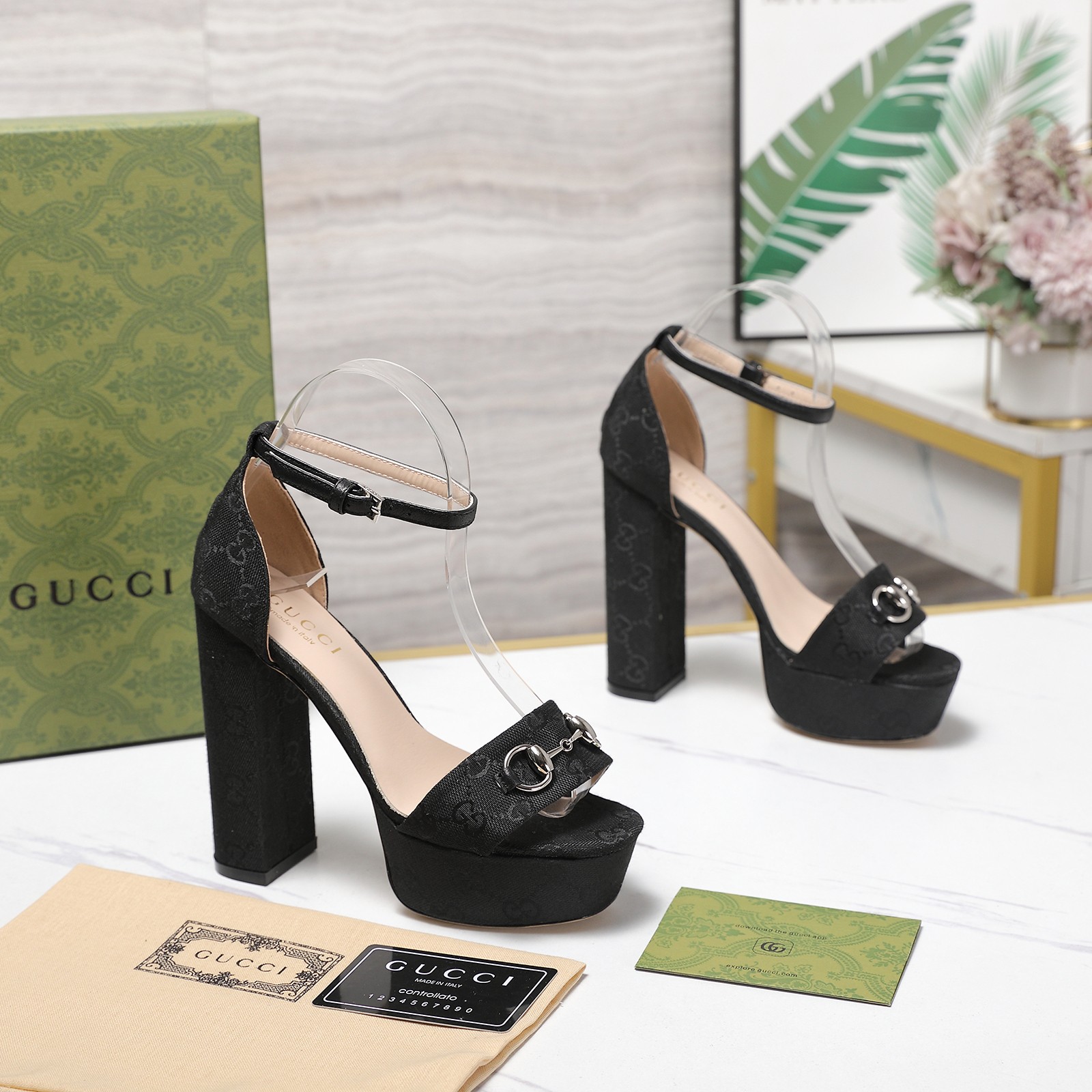 Gucci Square-toed platform high-heeled sandals