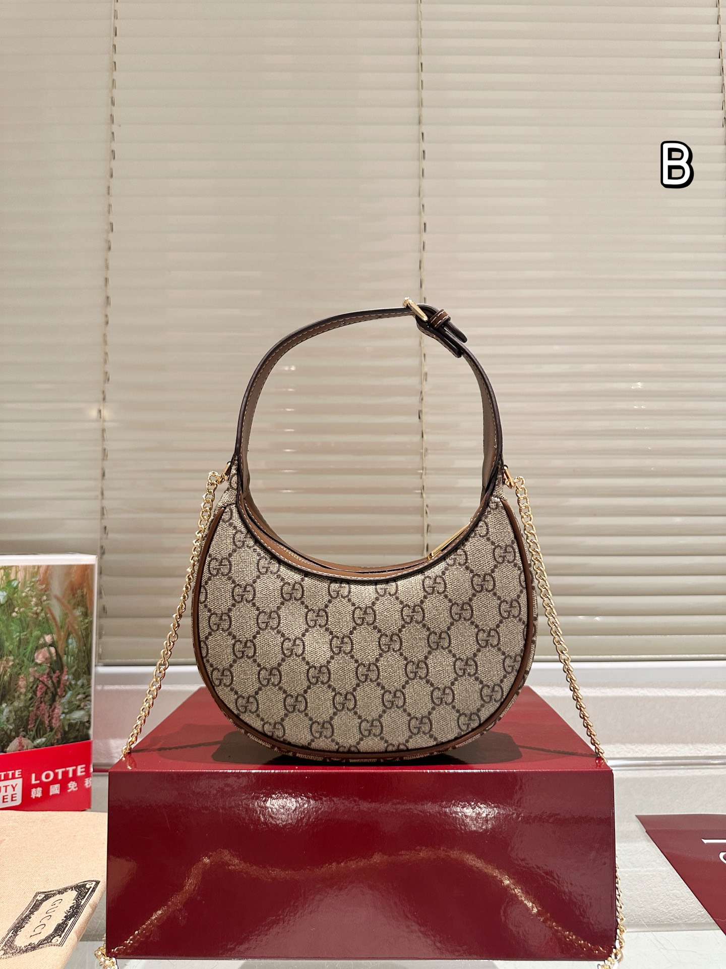 GG Marmont Handle Bag