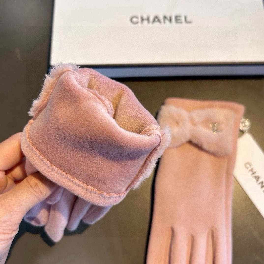 Chanel Gloves