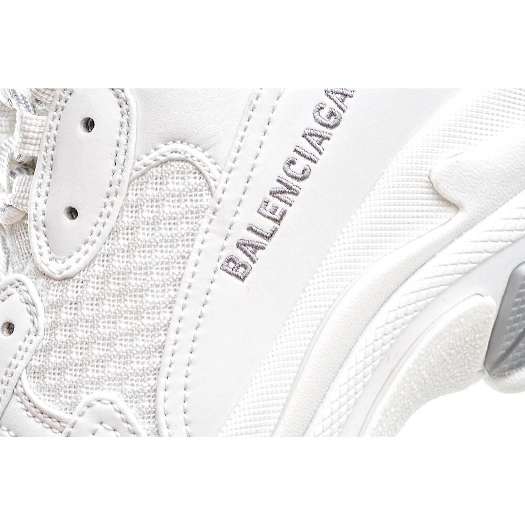 Balenciaga Triple S dad shoes running shoes