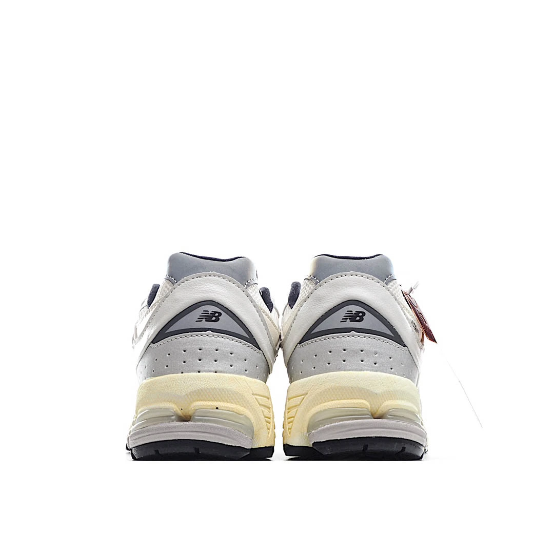 NEW BALANCE casual running shoes