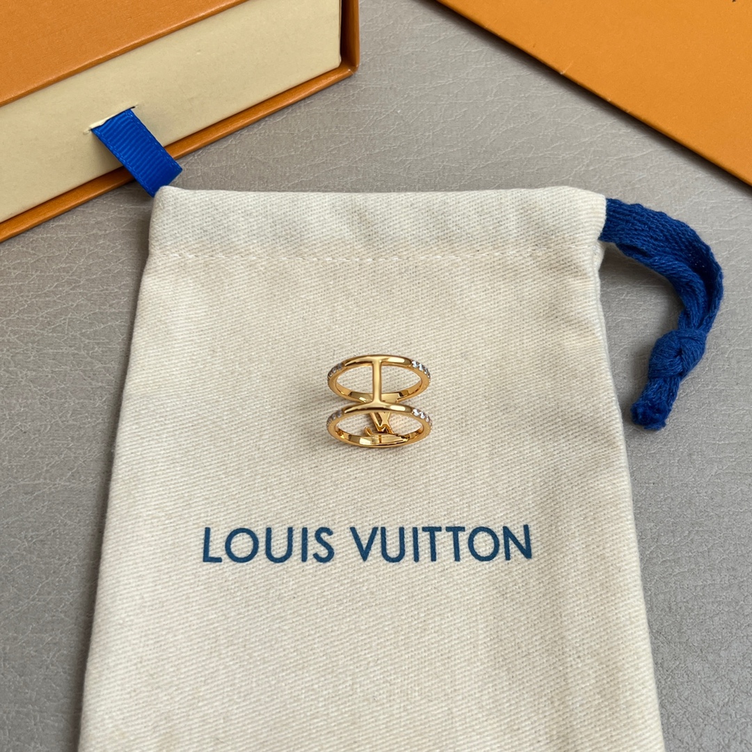 LV Ring