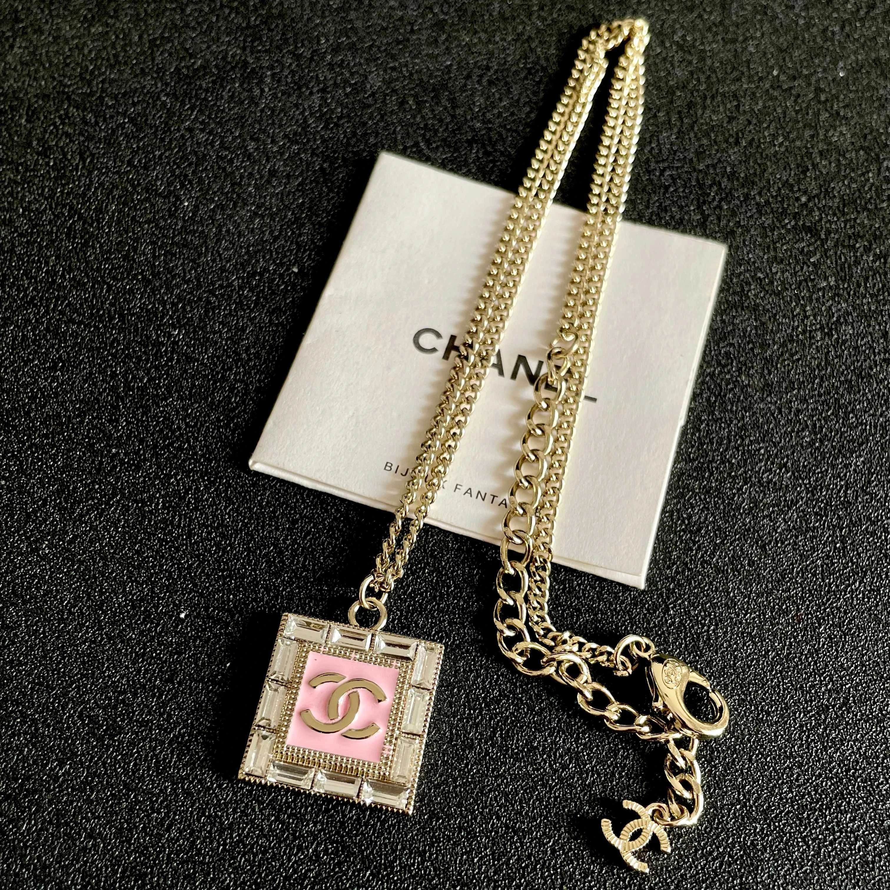 Chanel Earring