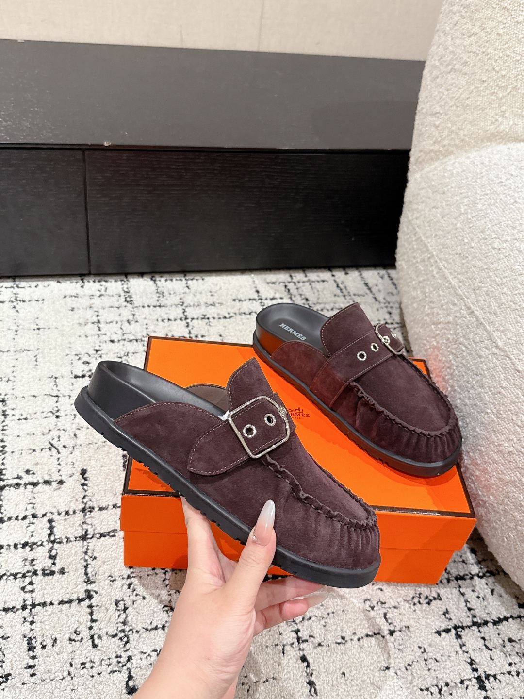 Hermes Slippers