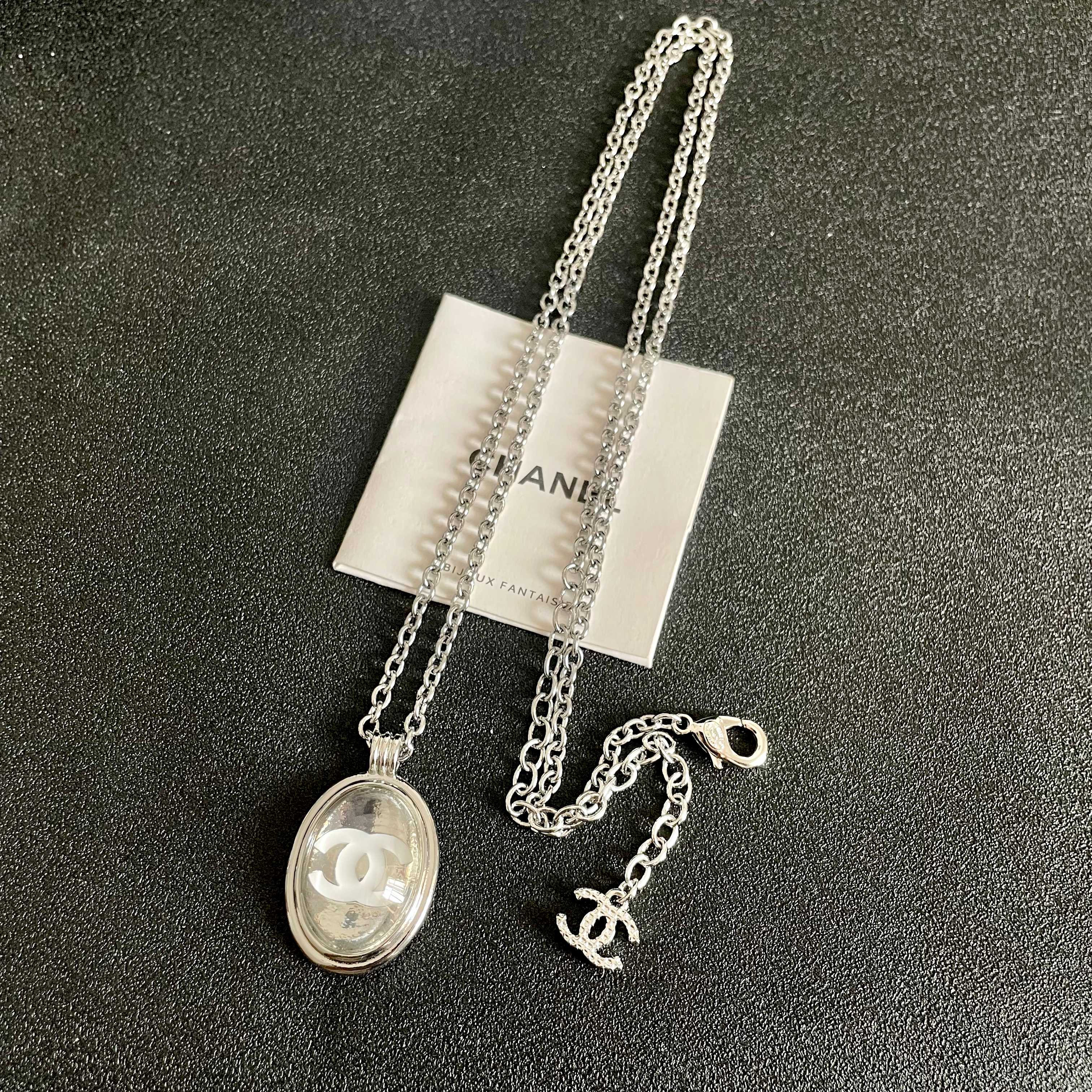 Chanel Necklace 10